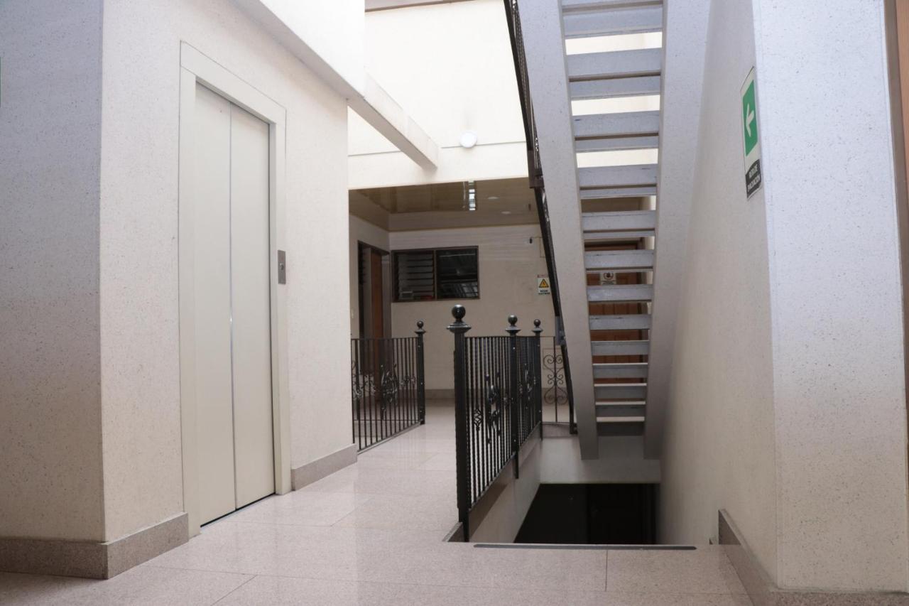 Hoteles Bogota Inn Park Way Exterior photo